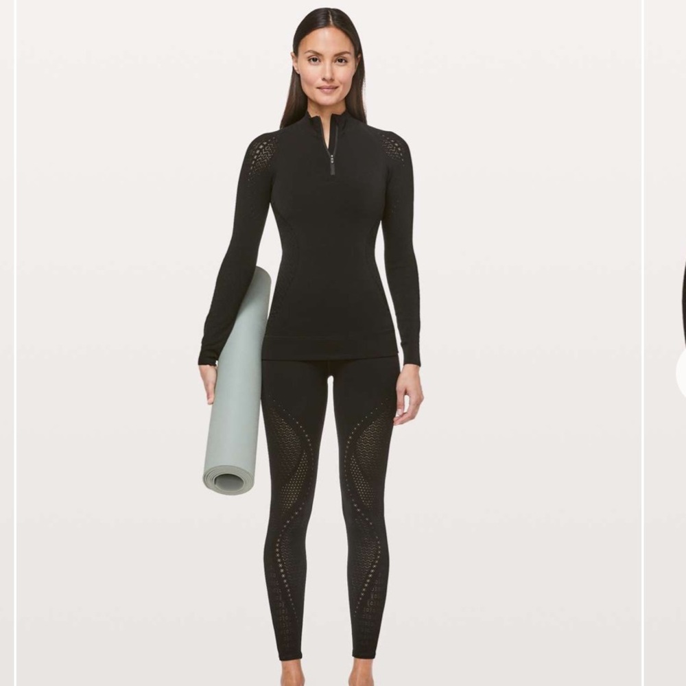 Lululemon Reveal 1/2 Zip *Mindful Motion
Black